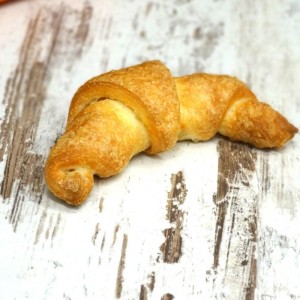 fresh-croissant